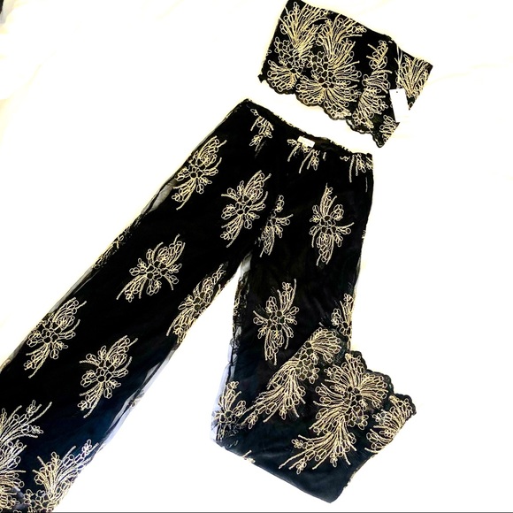 Two Piece Set - Picture 2 of 8